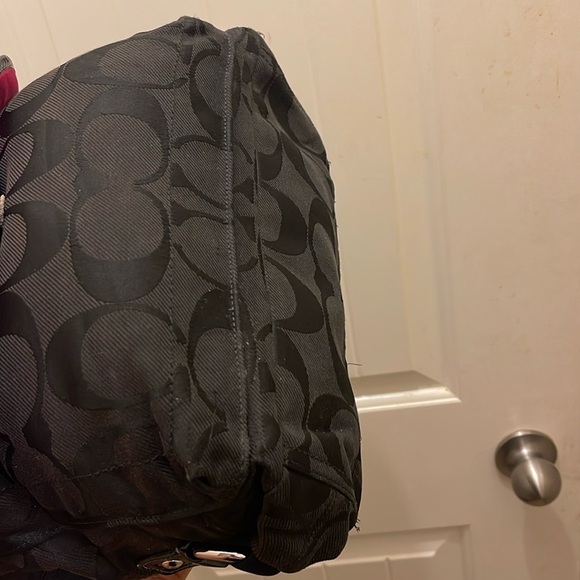 Coach, please check all picture of condition - Picture 10 of 17